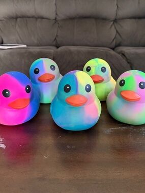 Sunny days jumbo Squeezy ducks